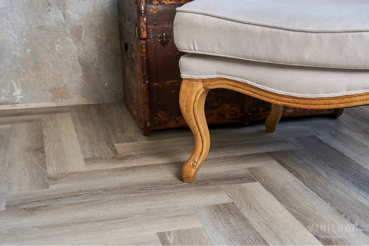 Виниловый ламинат VINILAM (ВИНИЛАМ) Коллекция PARQUET HERRINGBONE GLUE Дизайн GD11122 Паркет Эрмитаж (762*152.4*2.5 мм)