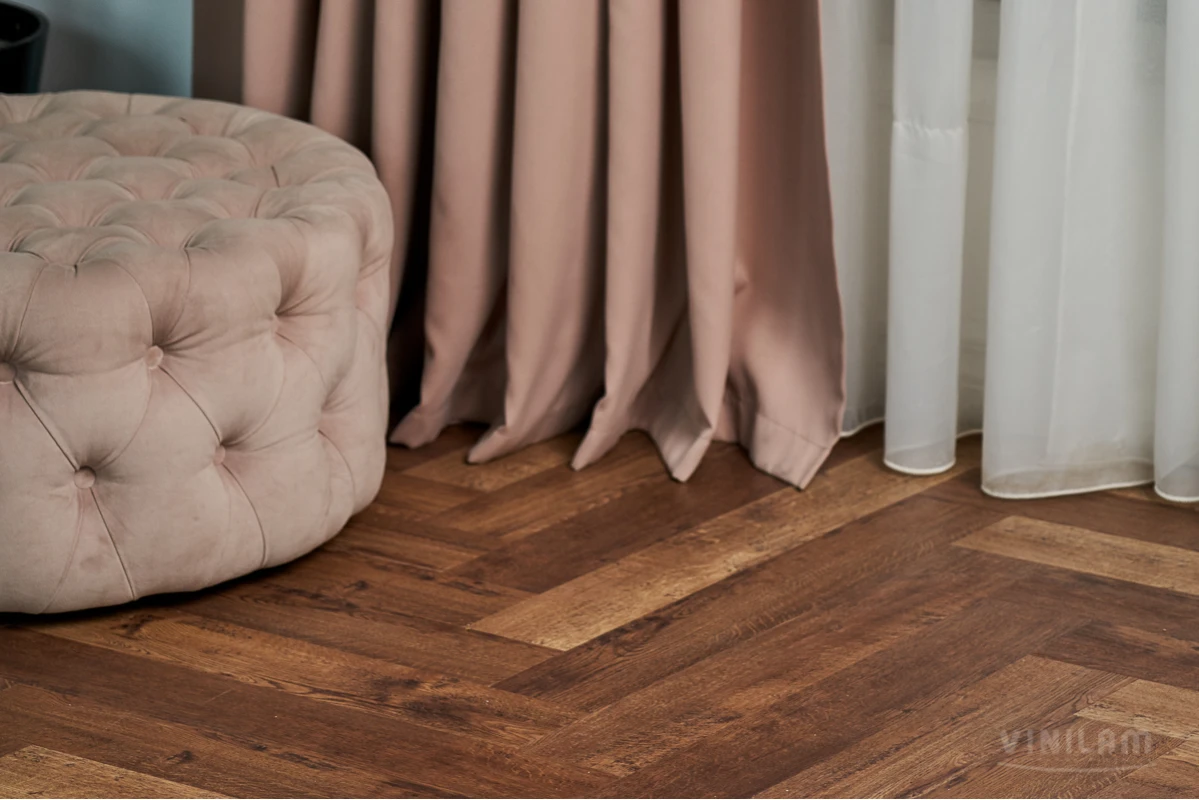 Виниловый ламинат VINILAM (ВИНИЛАМ) Коллекция PARQUET HERRINGBONE GLUE Дизайн GD11177 Паркет Версальский (762*152.4*2.5 мм)