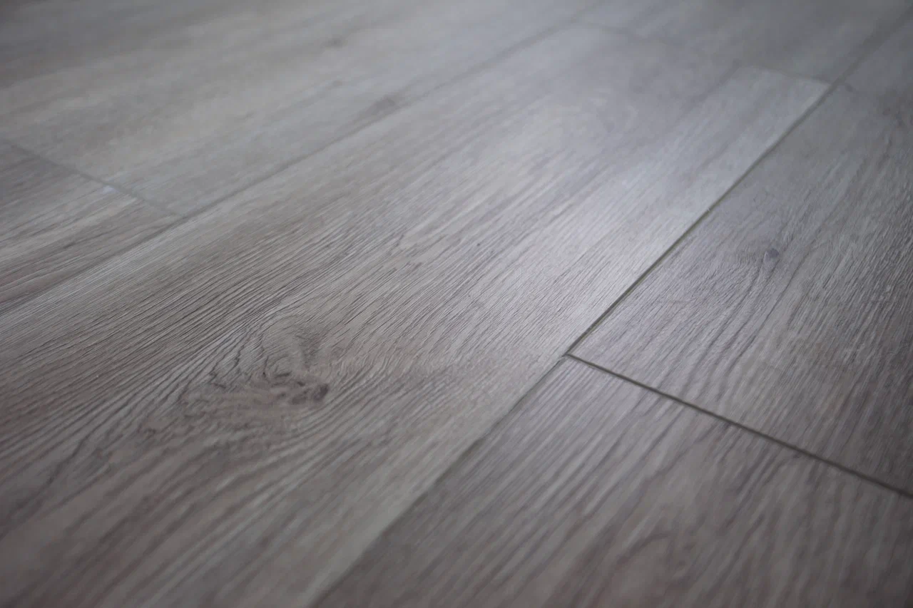 Кварц-виниловая плитка DAMY FLOOR Коллекция  FAMILY LVT Дизайн TCM298-26-LVT Дуб Горный (1227×187х2,5мм)