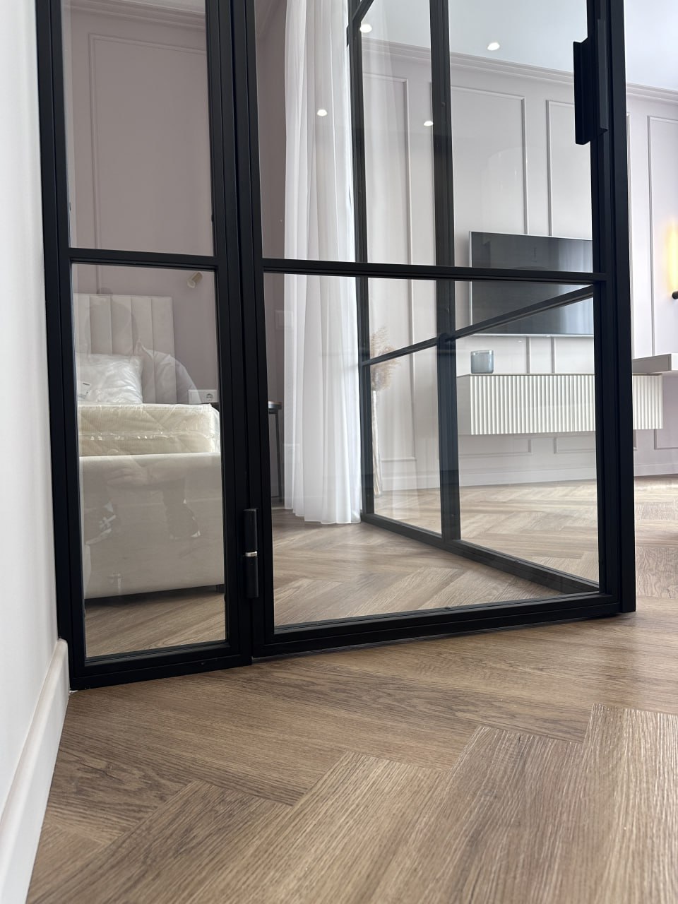 Кварцевый ламинат FARGO Коллекция PARQUET Дизайн 33-81996-9 Дуб Робуста (615х123х4.0 мм)