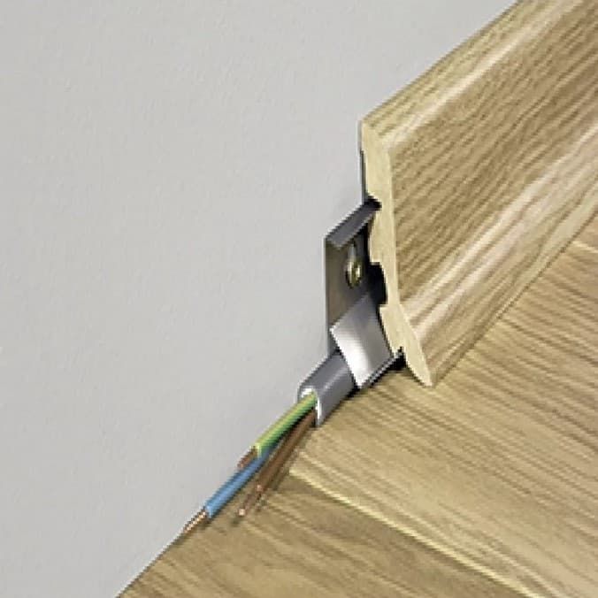Высокий рустикальный плинтус QUICK-STEP (КВИК СТЕР) 58х22х2400